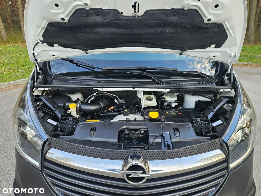 Opel Vivaro - 38