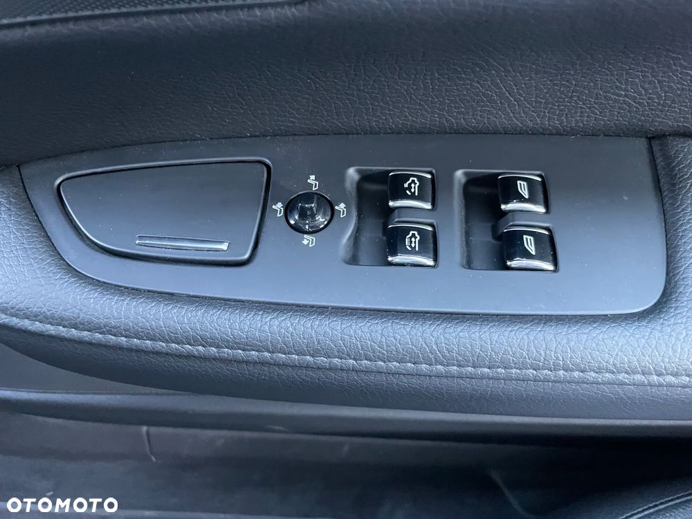 Volvo S90 - 29