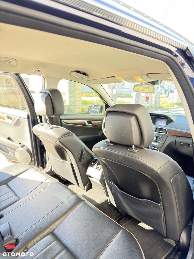 Mercedes-Benz Klasa C 350 CDI DPF (BlueEFFICIENCY) 7G-TRONIC Elegance - 8