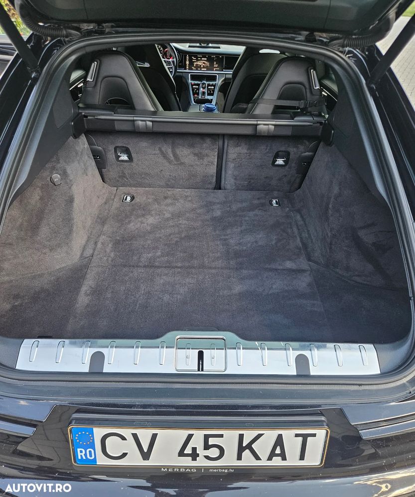 Porsche Panamera 4S - 13