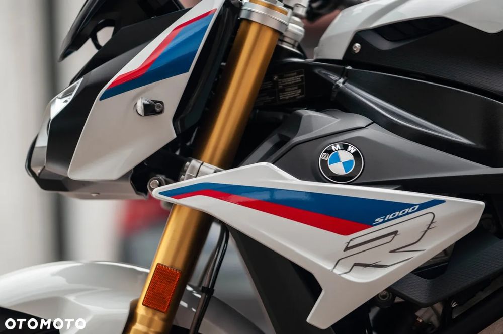 BMW S - 29