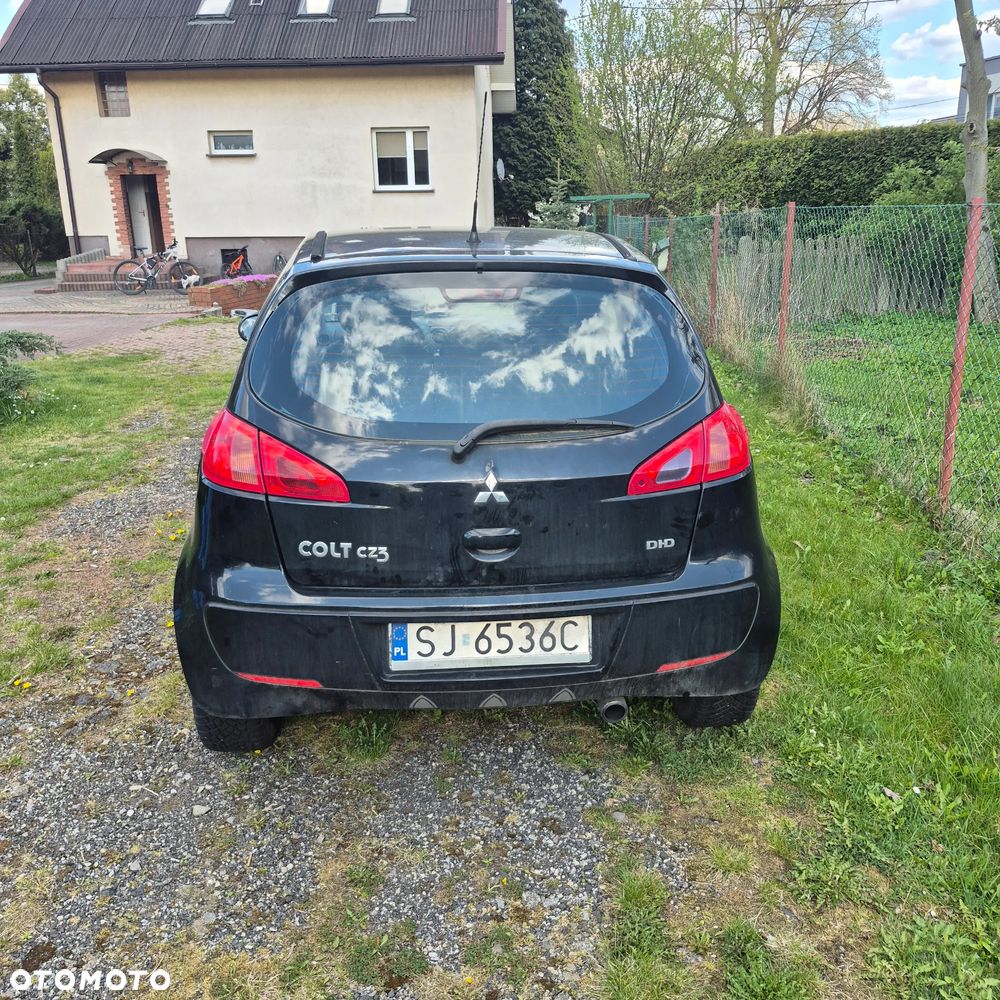 Mitsubishi Colt - 3
