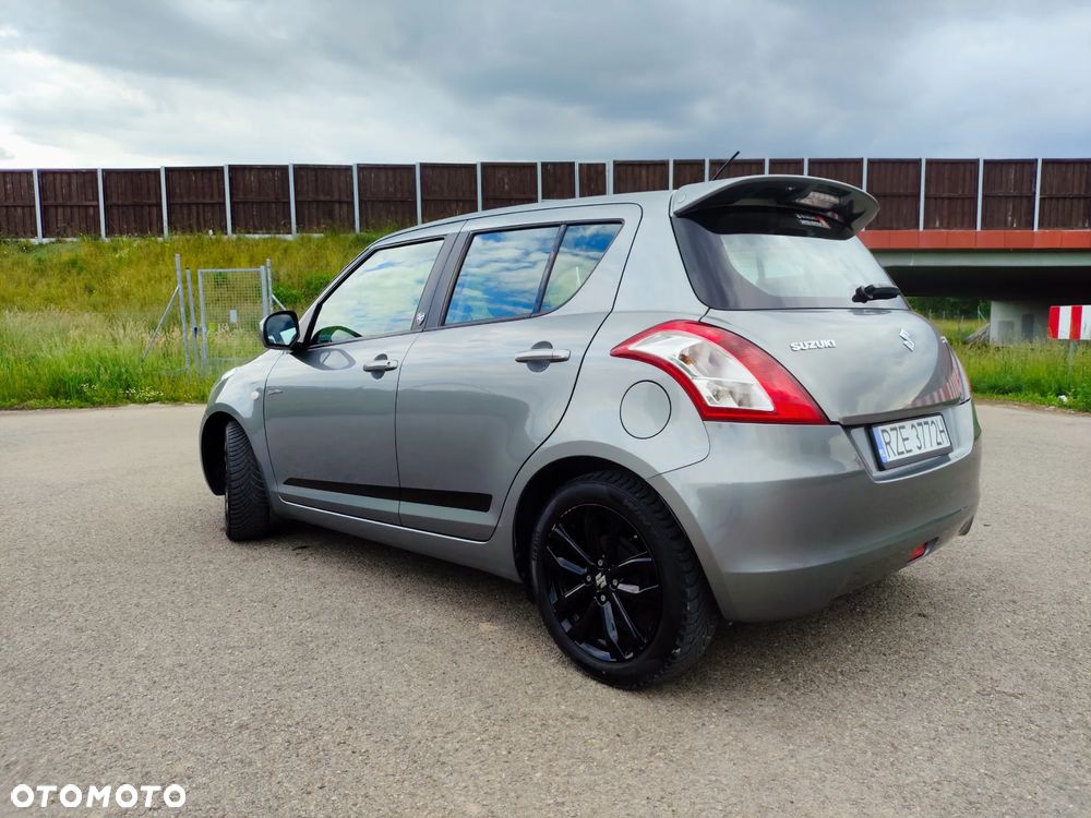 Suzuki Swift - 12