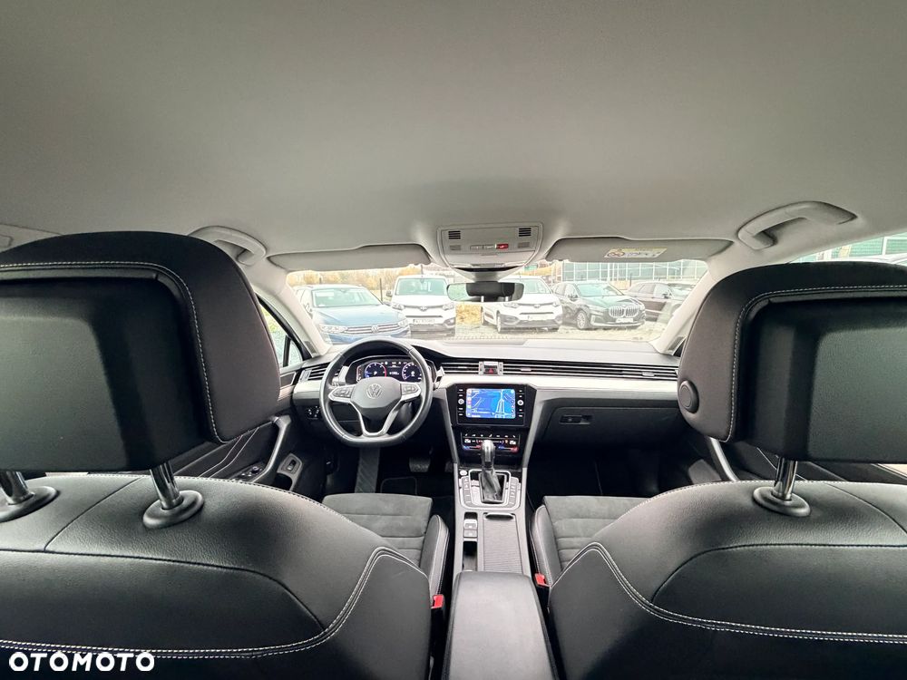 Volkswagen Passat 2.0 TDI SCR Style DSG - 17