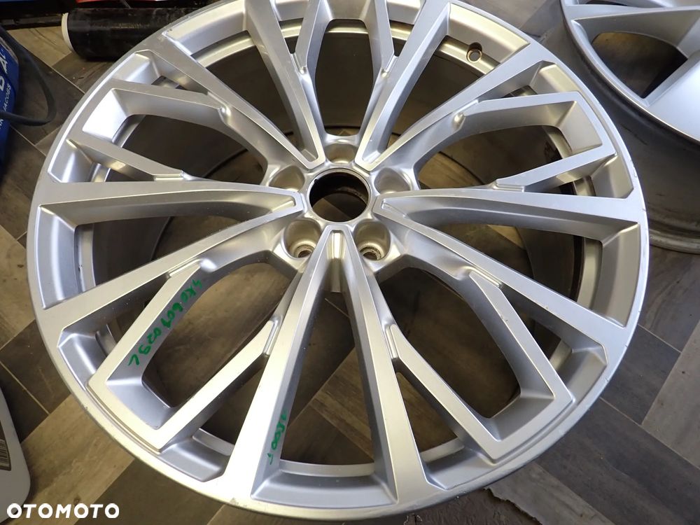 AUDI A6 A7 A8 FELGA 21' 4K0601025L ET43 5x112 - 4