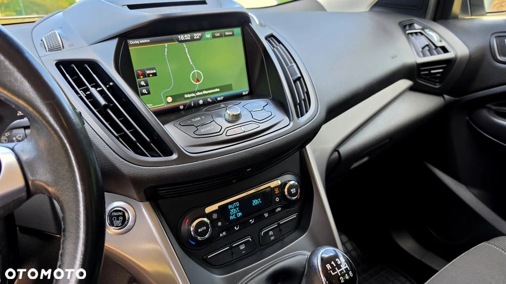 Ford Kuga 2.0 TDCi 4x4 SYNC - 28