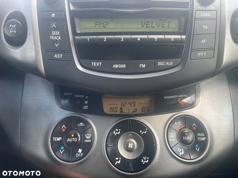 Toyota RAV4 2.2 D-4D 4x4 Executive - 30