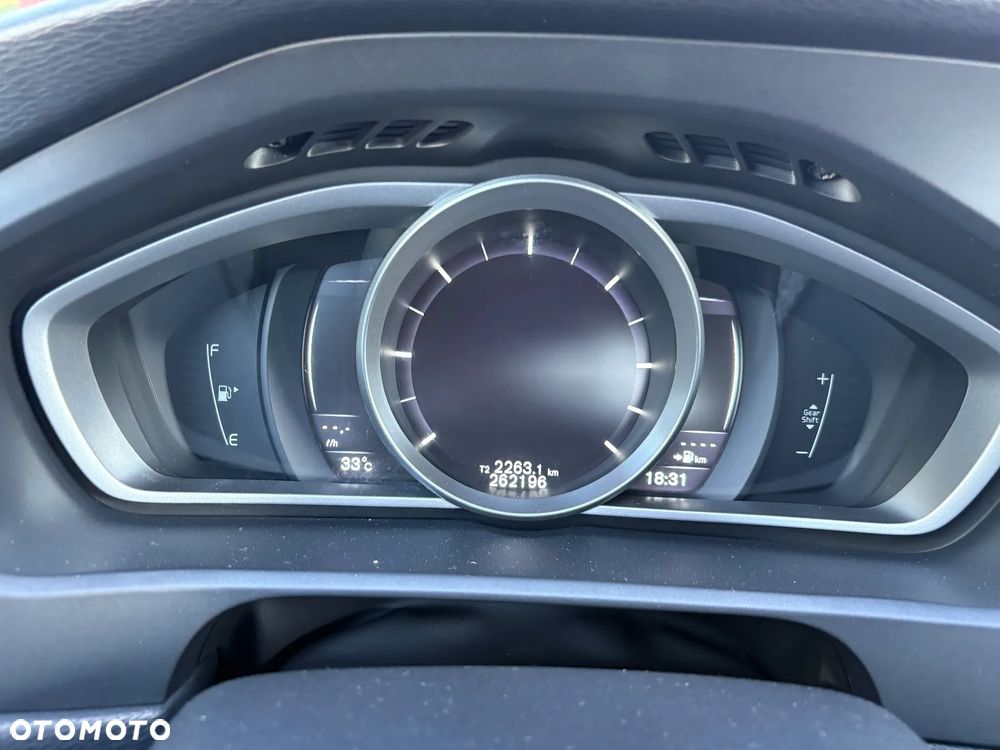 Volvo V40 D2 Momentum - 7