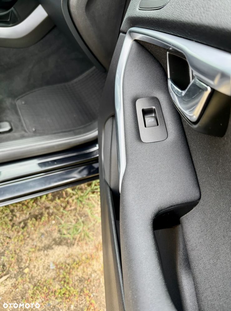 Volvo V40 T2 Momentum - 18
