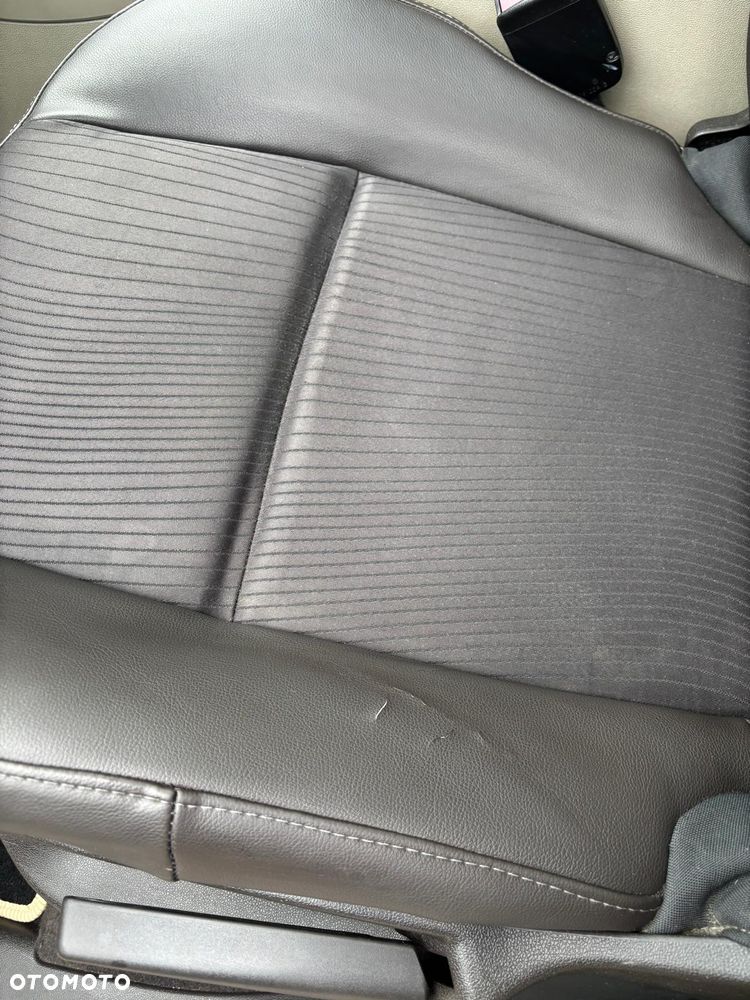 Renault Grand Scenic Gr 1.9 dCi Privilege Euro5 - 19