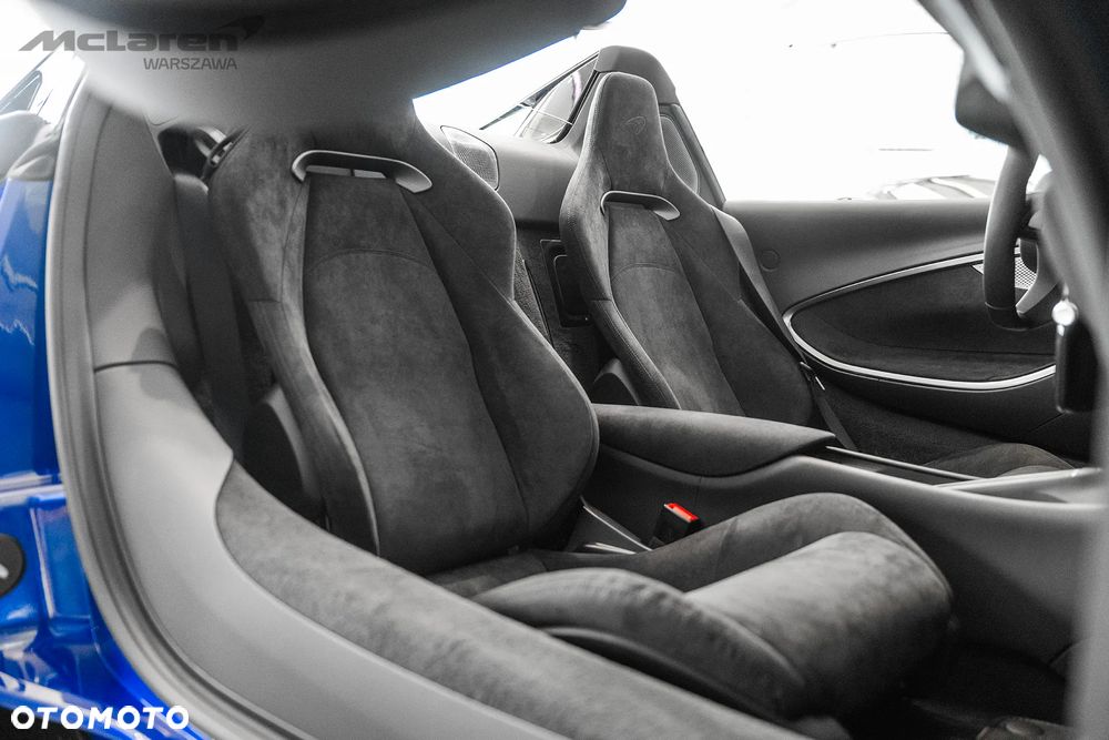 McLaren Artura - 14