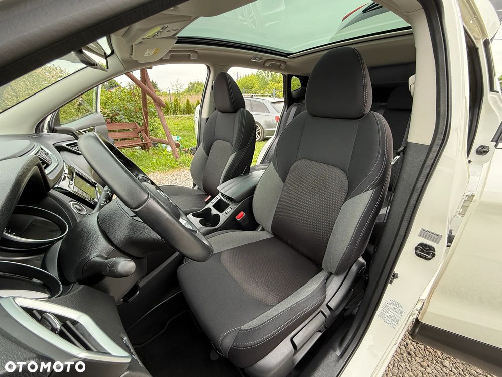 Nissan Qashqai - 25