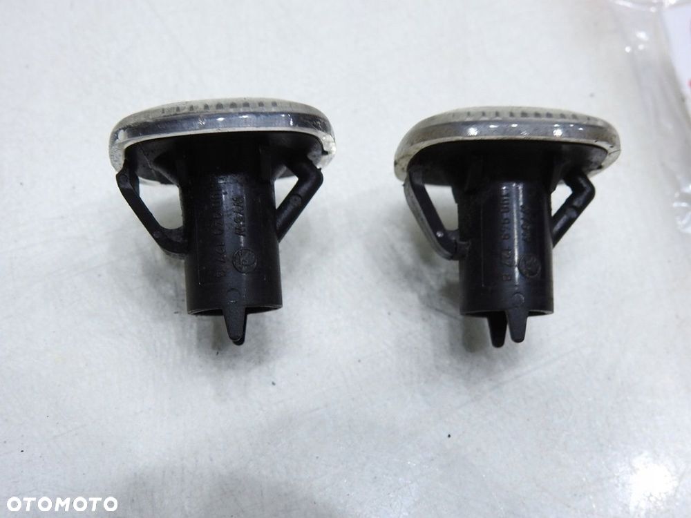 KIERUNKOWSKAZ BŁOTNIKA SKODA FABIA II - 4