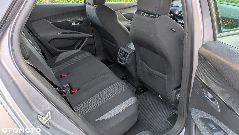 Peugeot 3008 1.5 BlueHDi Active Pack S&S - 19