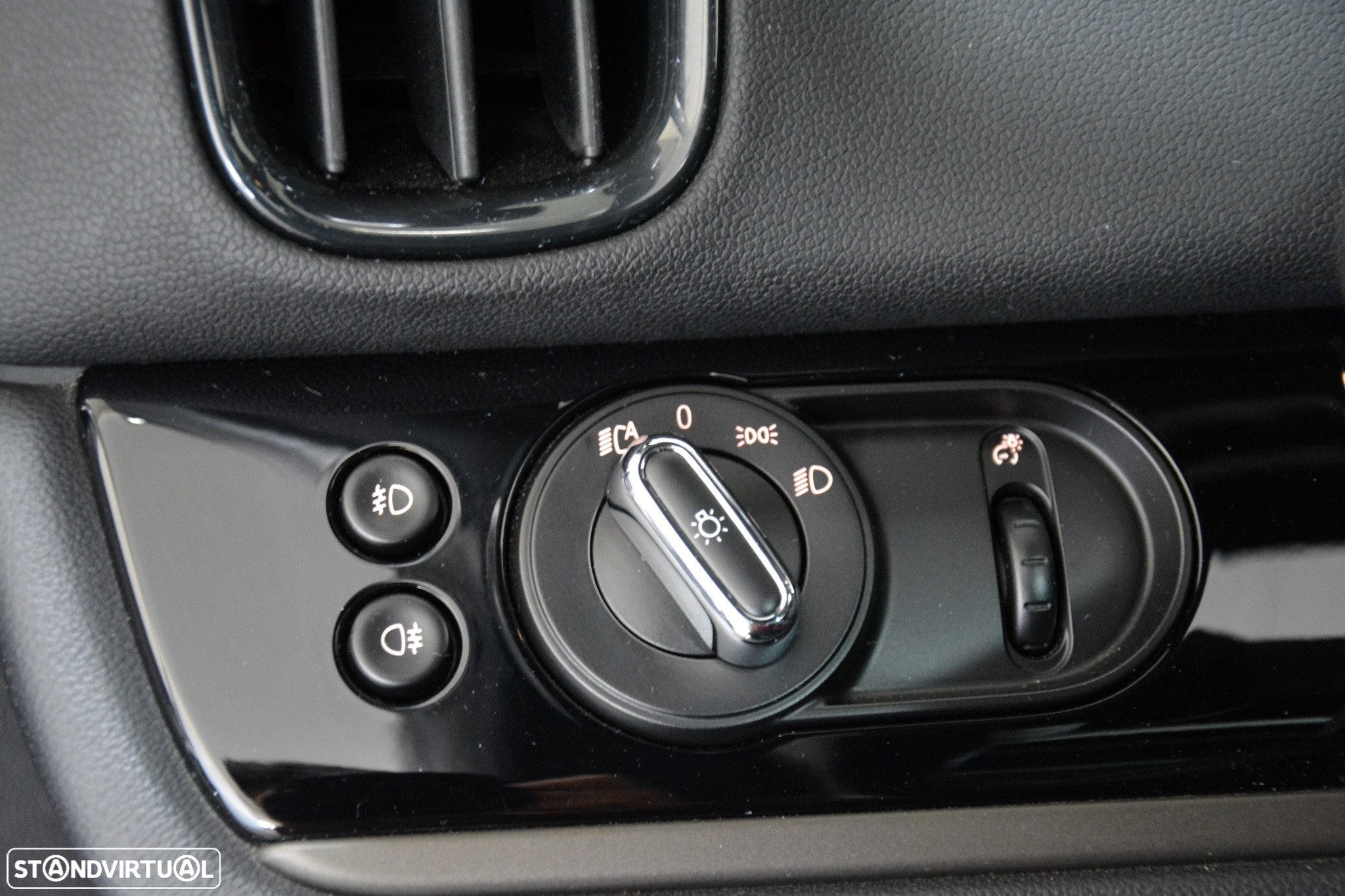 MINI Countryman Cooper SE ALL4 Auto - 25