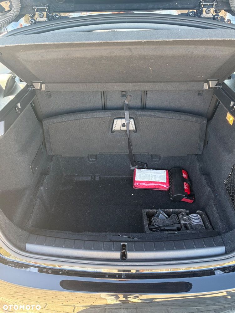 BMW Seria 2 218i Advantage - 11