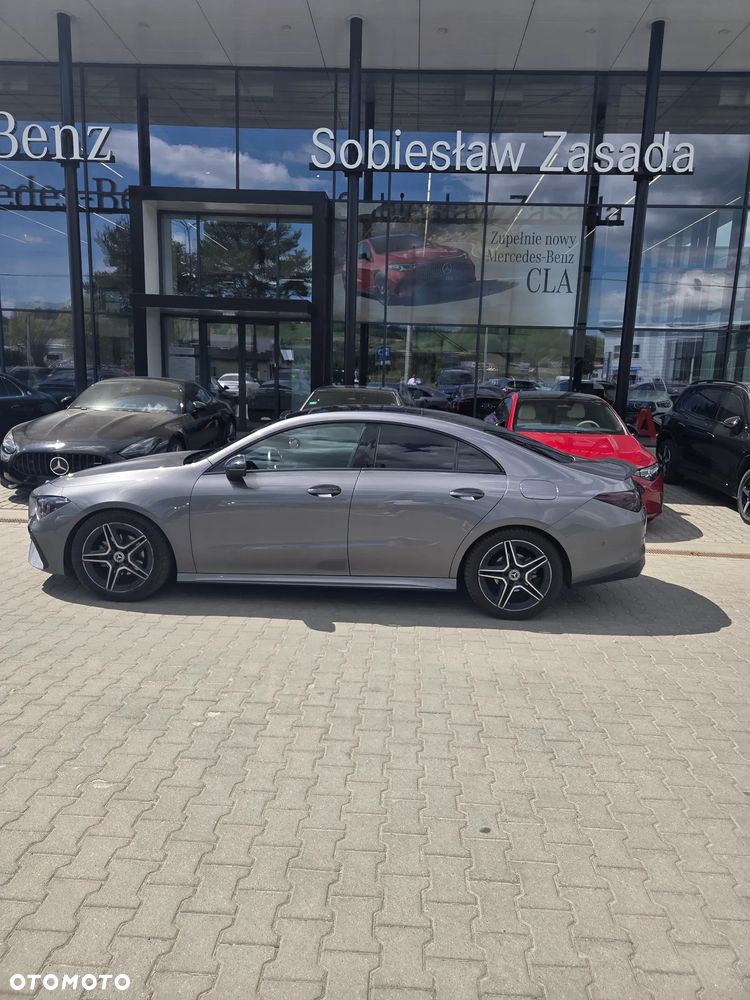 Mercedes-Benz CLA 180 d 7G-DCT - 4