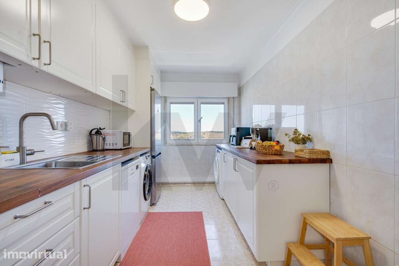 T2 Remodelado c/ Varanda, Suíte, A/C e Vista Aberta no 9.º Andar – São - Grande imagem: 5/29