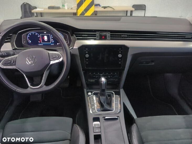 Volkswagen Passat Variant - 5