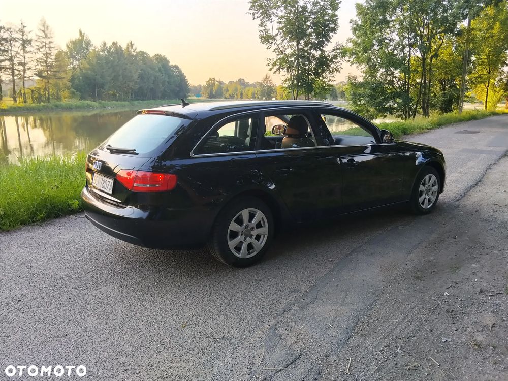 Audi A4 Avant 2.0 TDI DPF Attraction - 5