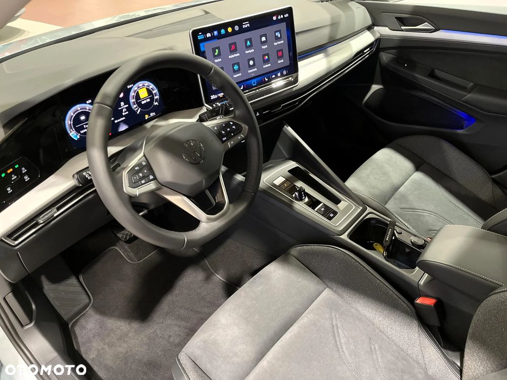 Volkswagen Golf Variant - 9