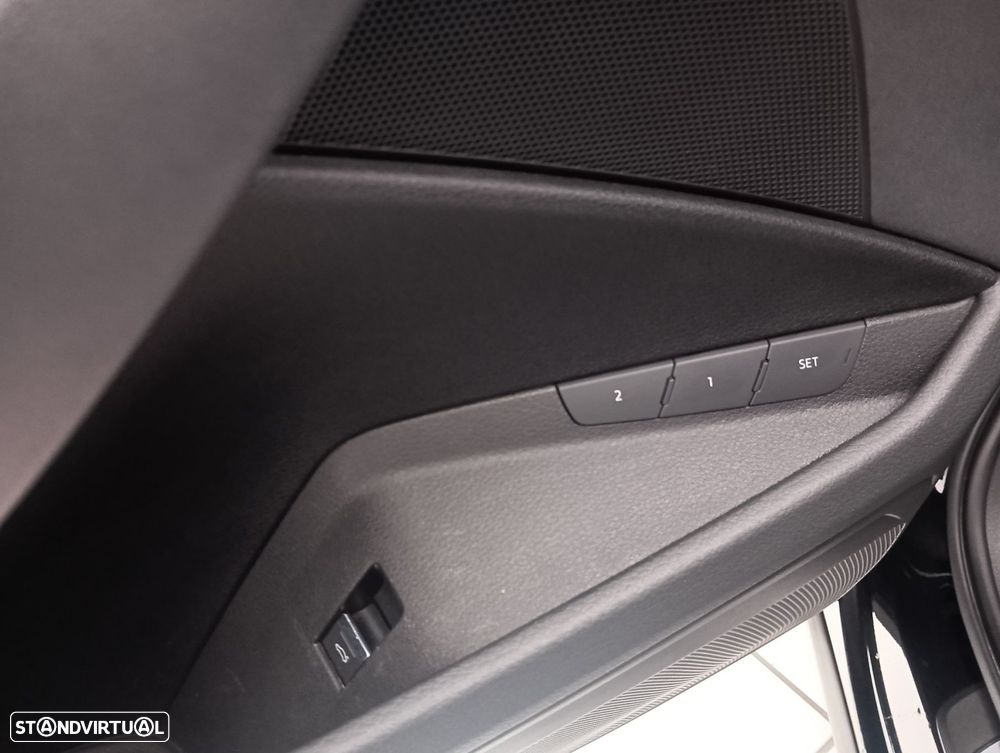 Audi e-tron 55 quattro S line - 12