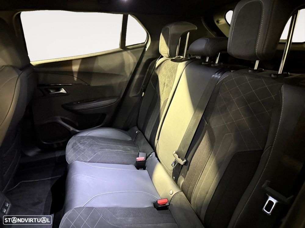 Peugeot 2008 1.5 BlueHDi GT EAT8 - 13