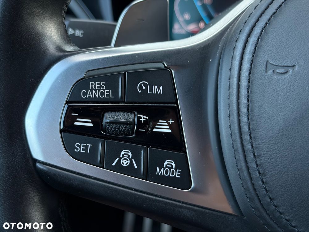 BMW Seria 3 320d Edition M Sport Shadow - 19
