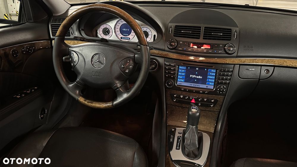 Mercedes-Benz Klasa E 350 7G-TRONIC Avantgarde - 28