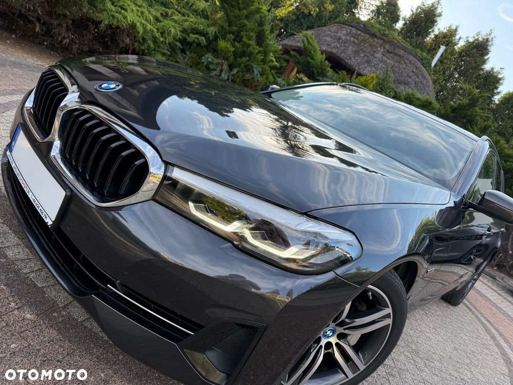 BMW Seria 5 530e xDrive Luxury Line sport - 15