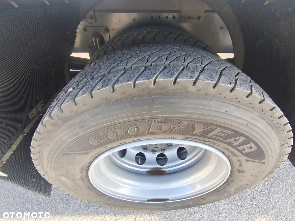 DAF DAF LF 250 / FA 290 / Izoterma / Winda / Holandia / Przebieg 241000 km /18 palet - 9