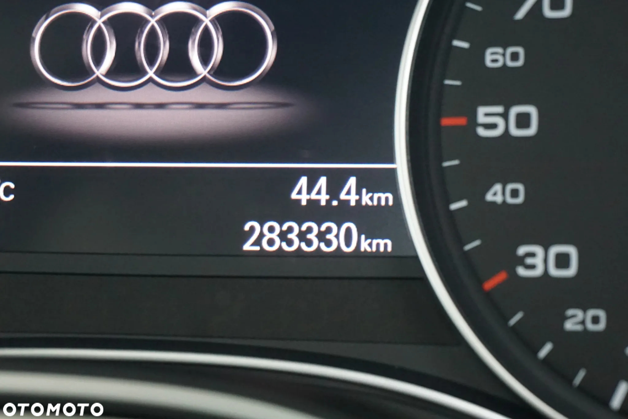 Audi A6 Avant 3.0 TDI quattro S tronic - 24