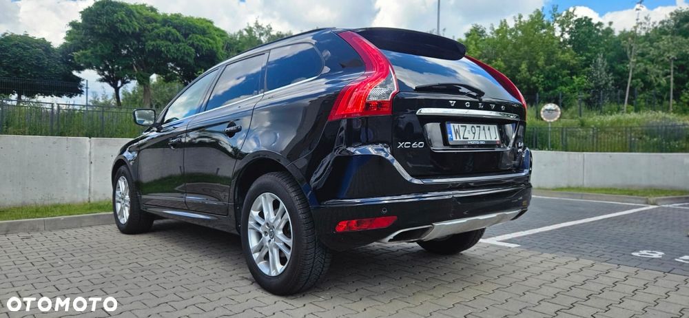 Volvo XC 60 D4 AWD Momentum - 5