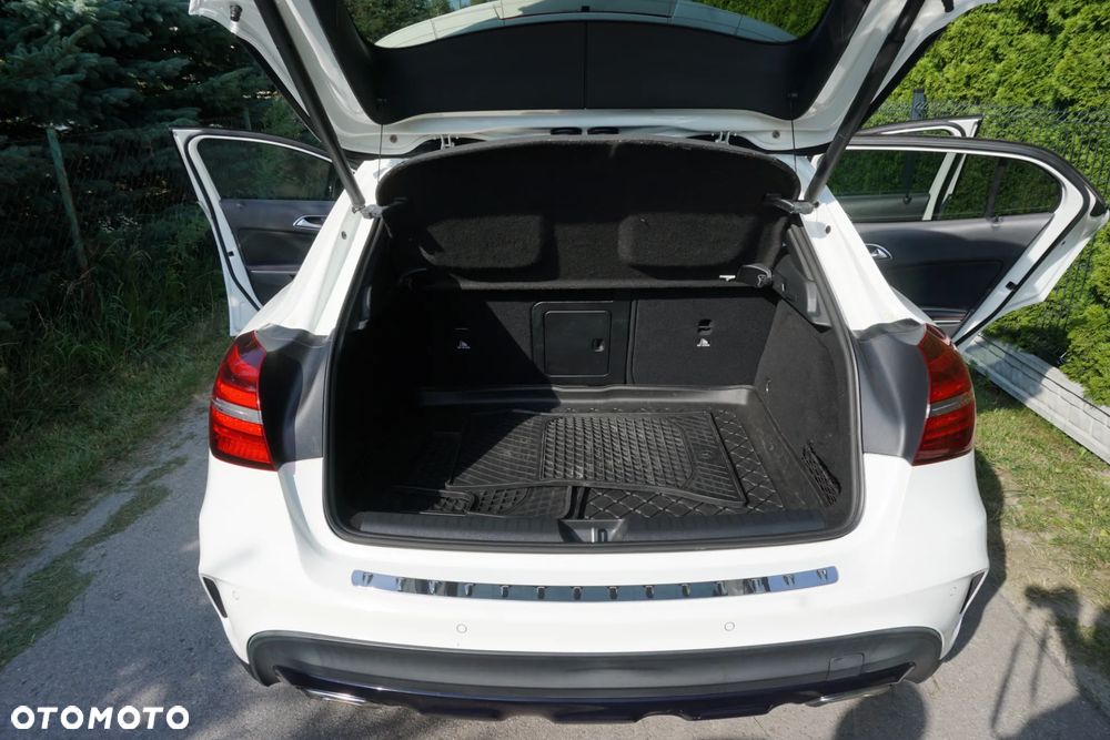 Mercedes-Benz GLA 220 4-Matic AMG Line - 20