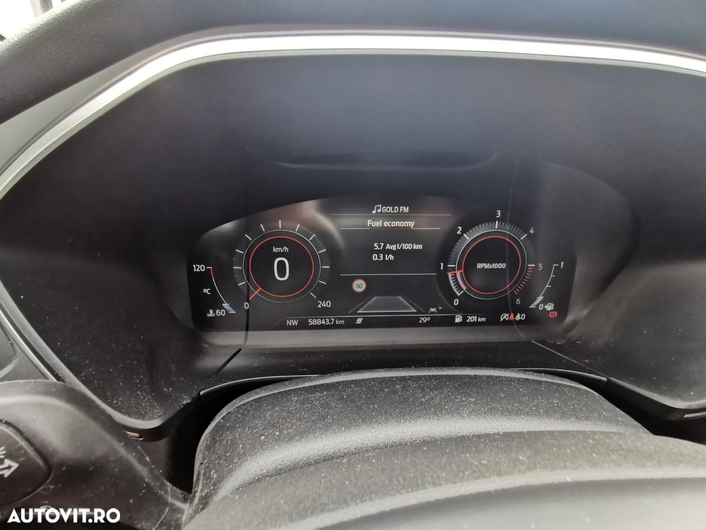 Ford Kuga - 4