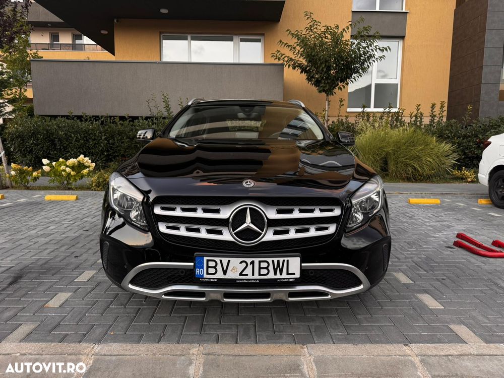 Mercedes-Benz GLA 200 d 4MATIC Aut. - 3