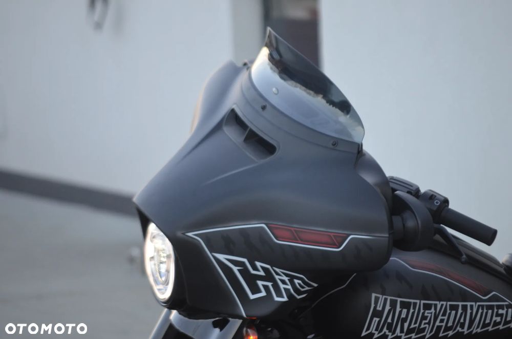 Harley-Davidson Touring Electra Glide - 8