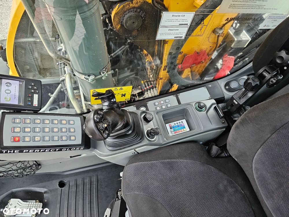 Liebherr A 918 Compact - 27