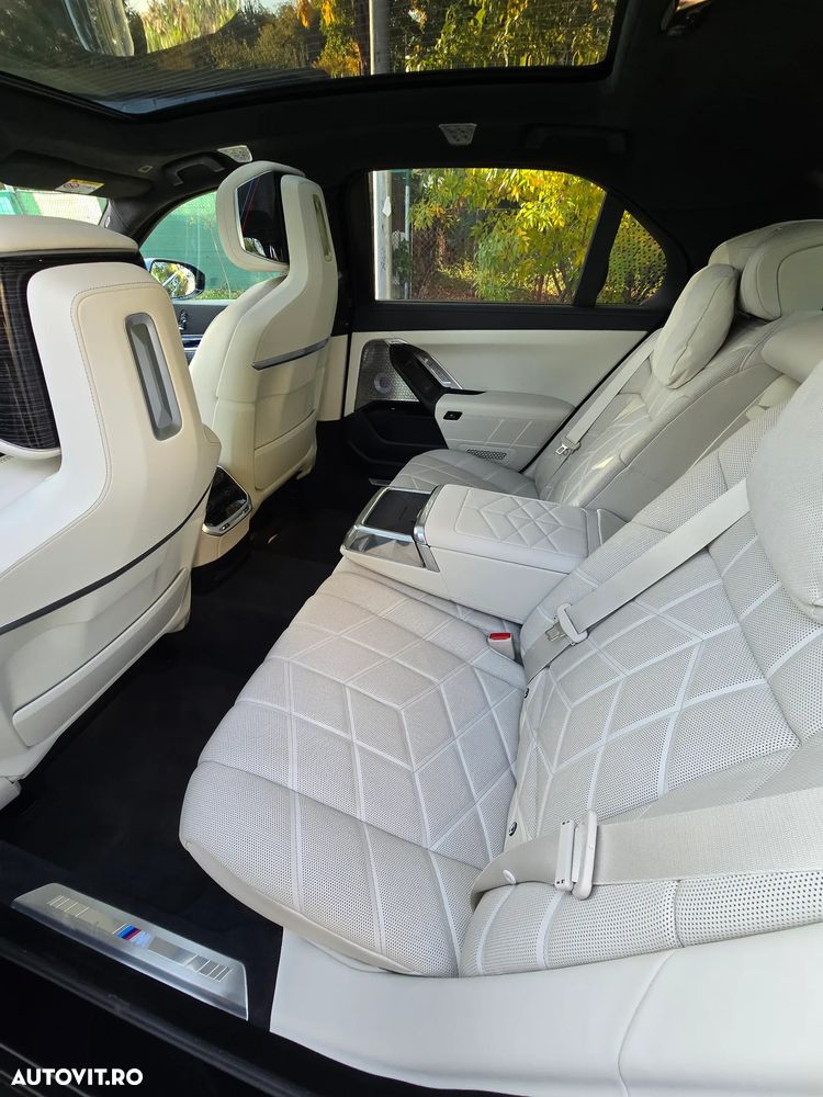 BMW Seria 7 - 13