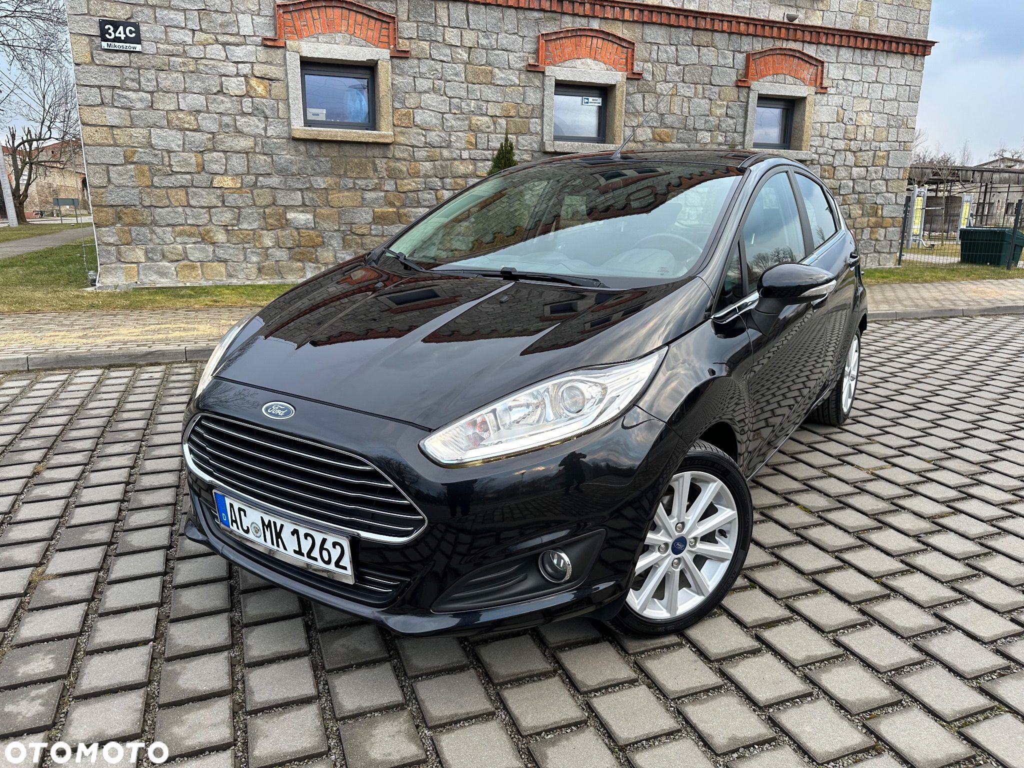 Ford Fiesta 1.0 EcoBoost Titanium - 1