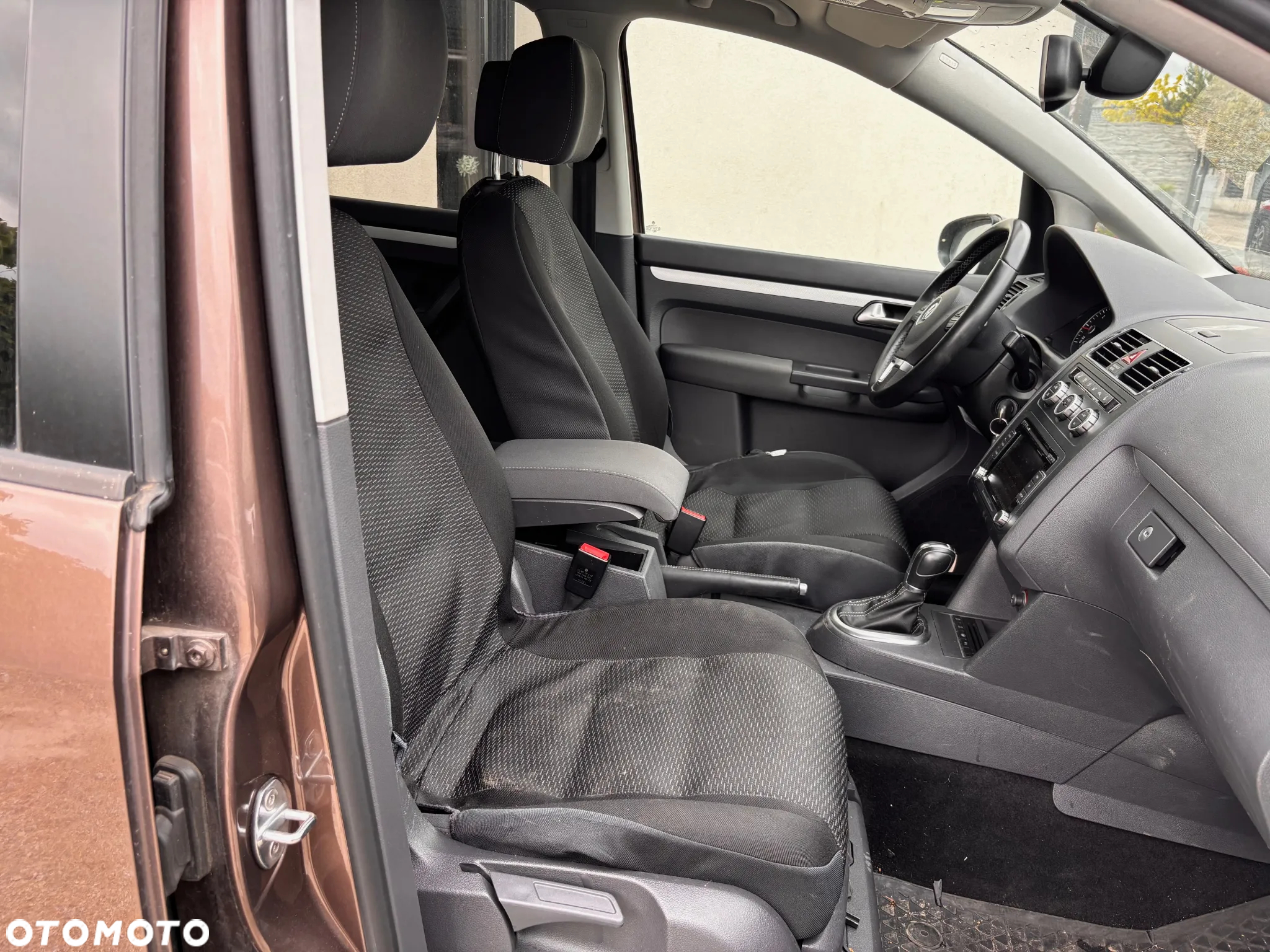Volkswagen Touran 1.6 TDI DPF BlueMotion Technology DSG Highline - 19