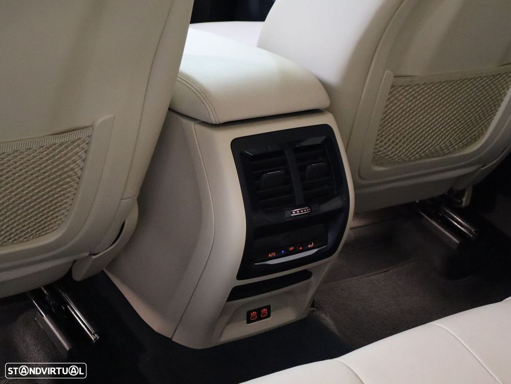 BMW X3 30 e xDrive Line Luxury - 9