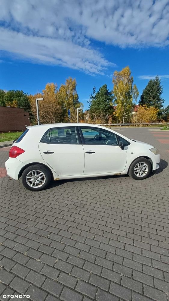 Toyota Auris - 5