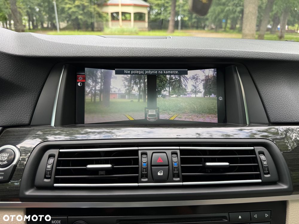 BMW Seria 5 530d xDrive Luxury Line - 34