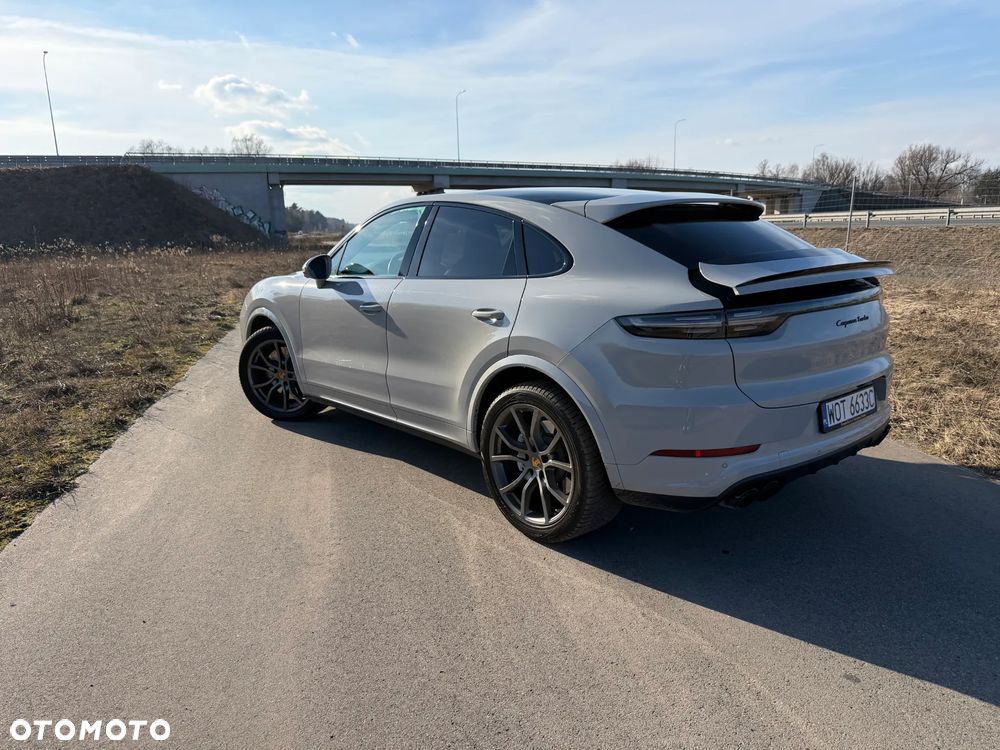 Porsche Cayenne Turbo - 9