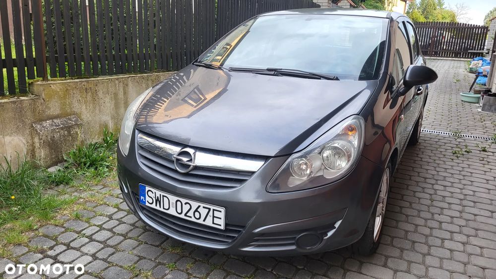 Opel Corsa 1.4 16V Cosmo - 2