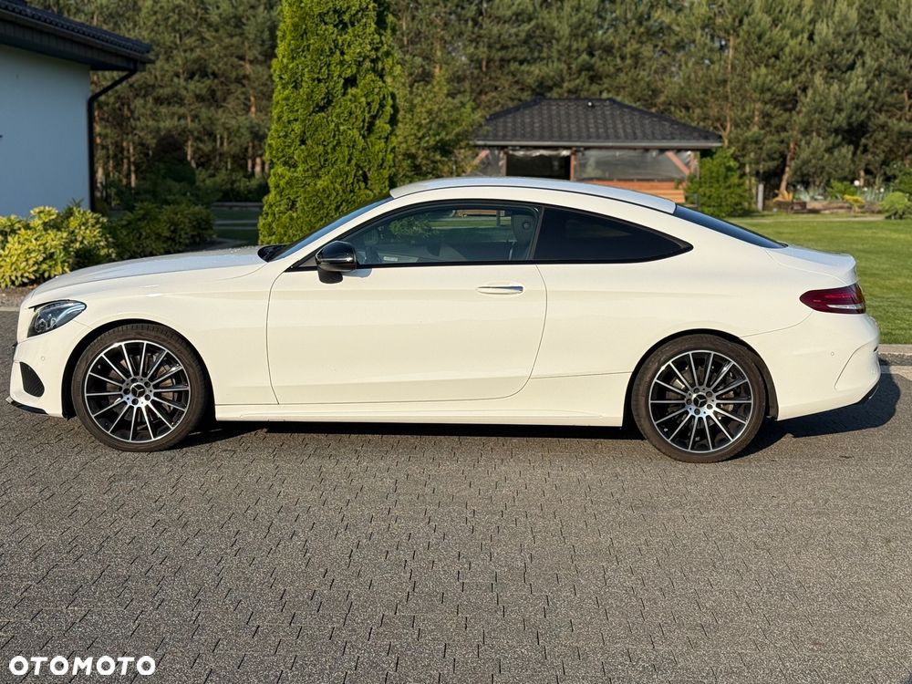 Mercedes-Benz Klasa C 300 9G-TRONIC - 3
