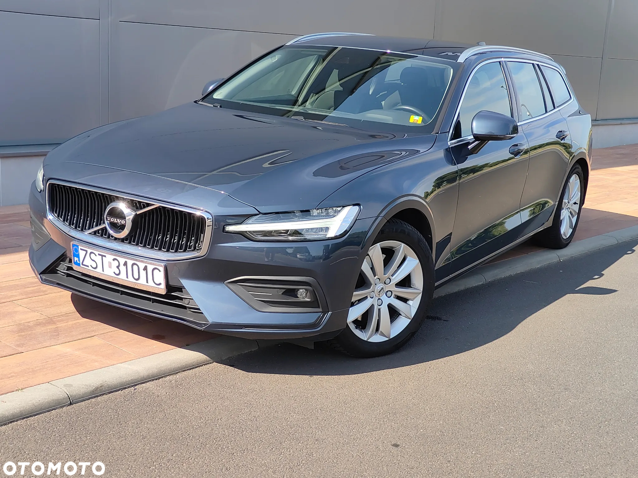 Volvo V60 B3 B Geartronic Momentum - 12