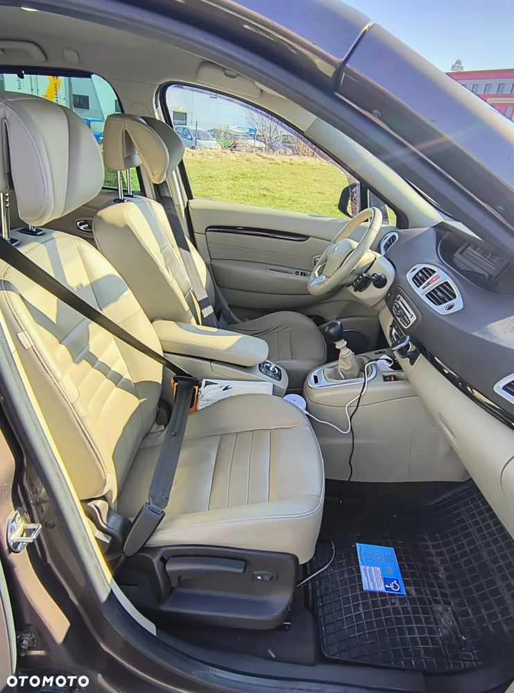 Renault Grand Scenic TCe 130 Bose Edition - 17