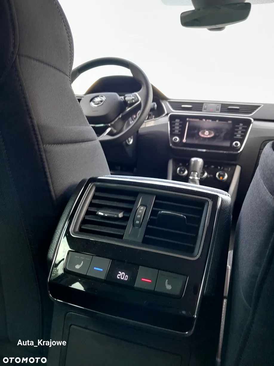 Skoda Superb 2.0 TDI SCR Style DSG - 34